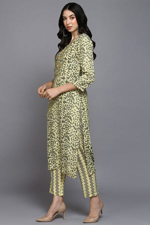 Color_Yellow