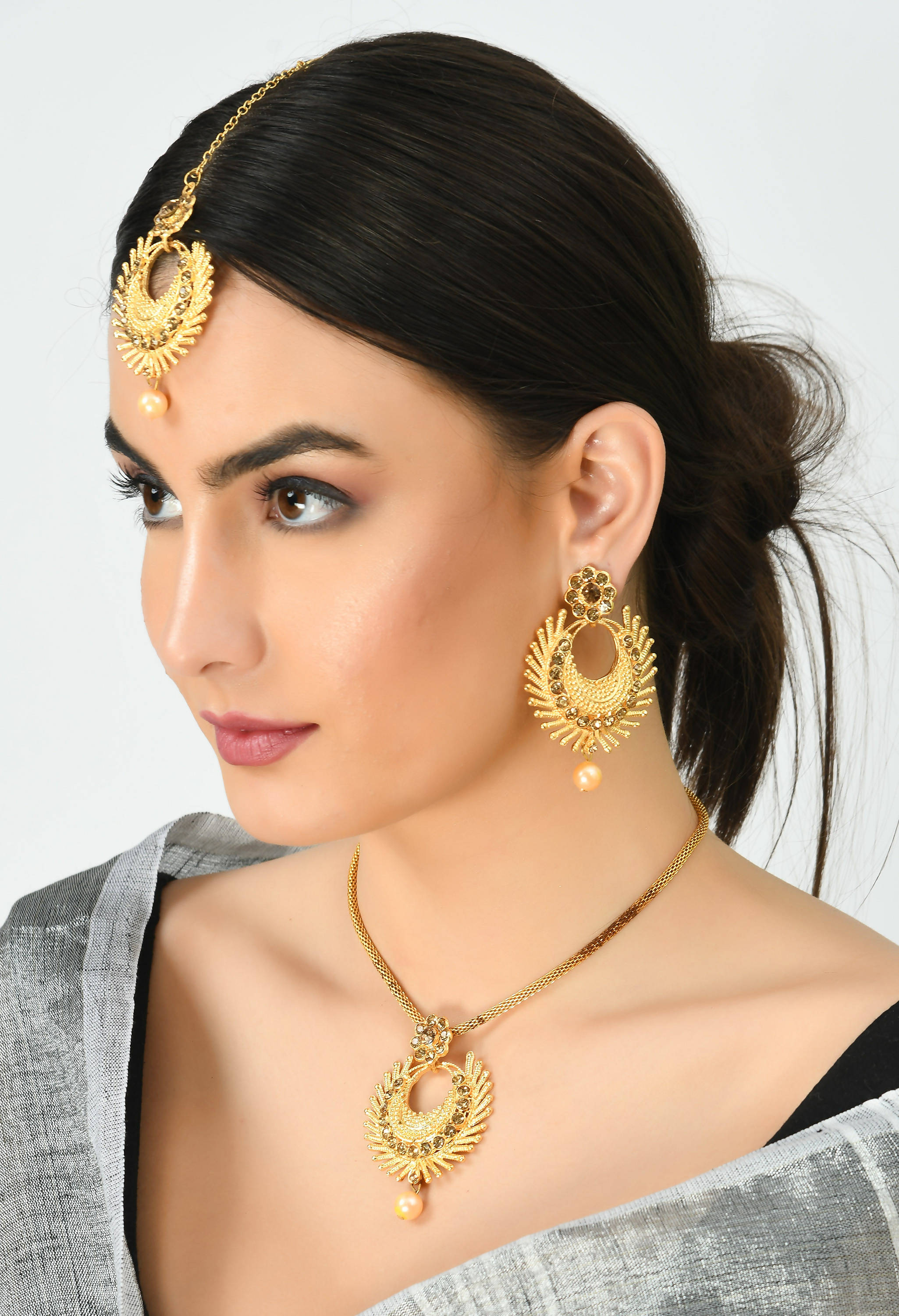Kamal Johar Gold-Plated Necklace with Earrings & Tikka Mangal